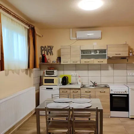 Park Apartman